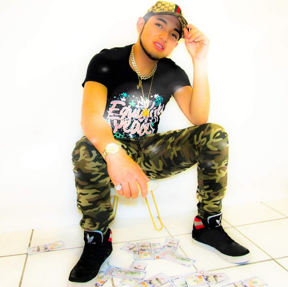 Meet your Posher, Jacking - Picture 1 of 1